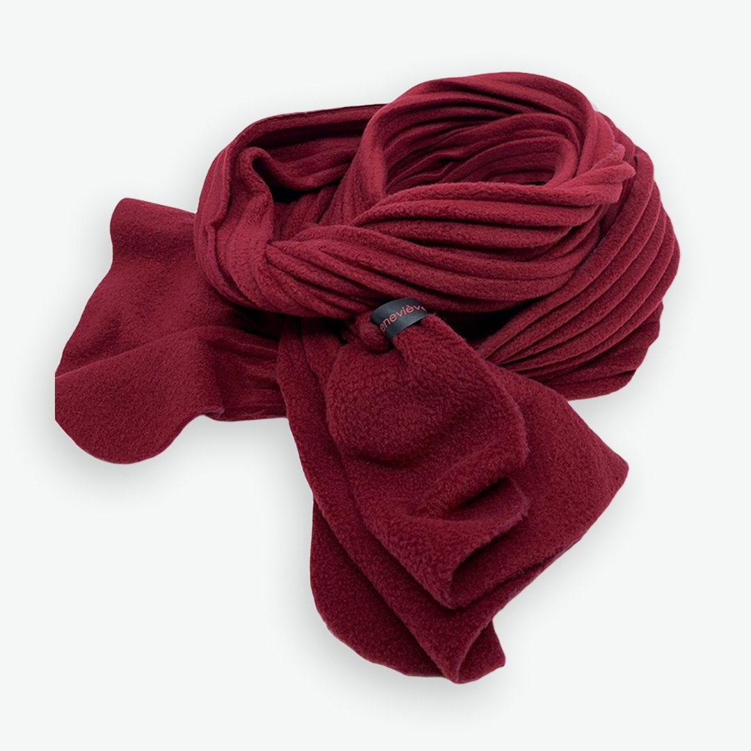 Maroon knit store scarf